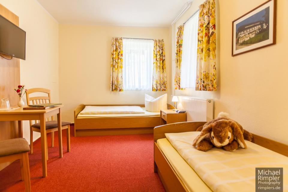Wanderhotel Sonnebergbaude Waltersdorf  Exterior photo
